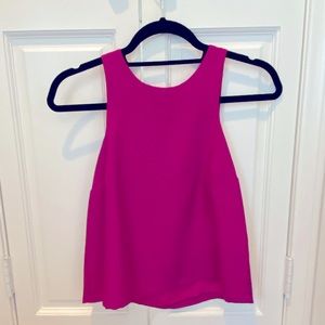 Eight sixty top in magenta. Size S.